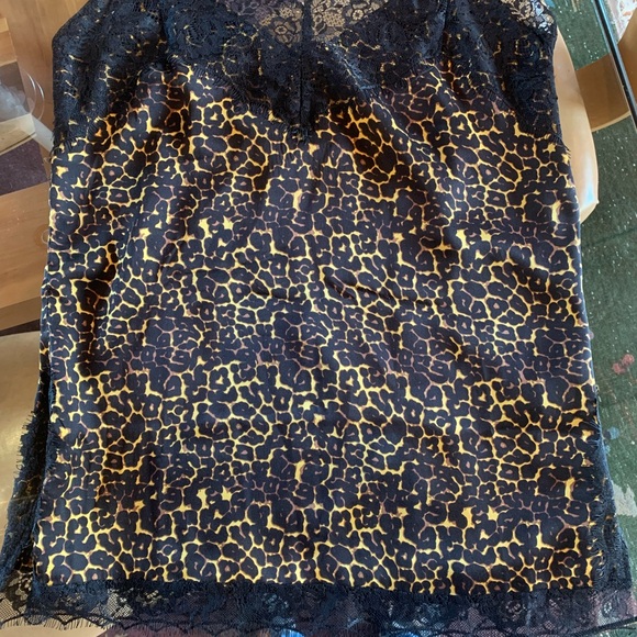 Fabulous silk leopard-print cami! Etched in lace. - Picture 2 of 7